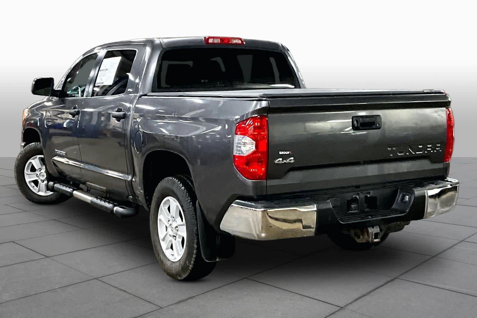 Used 2016 Toyota Tundra SR5 w/ SR5 Upgrade Package AWD/4WD image 12