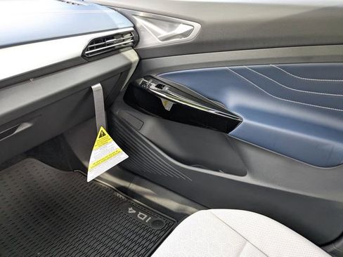 New 2025 Volkswagen ID.4 Pro S image 19