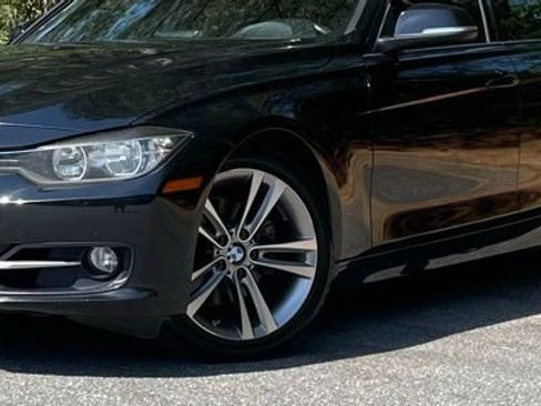 Used 2013 BMW 328i Sedan RWD image 2