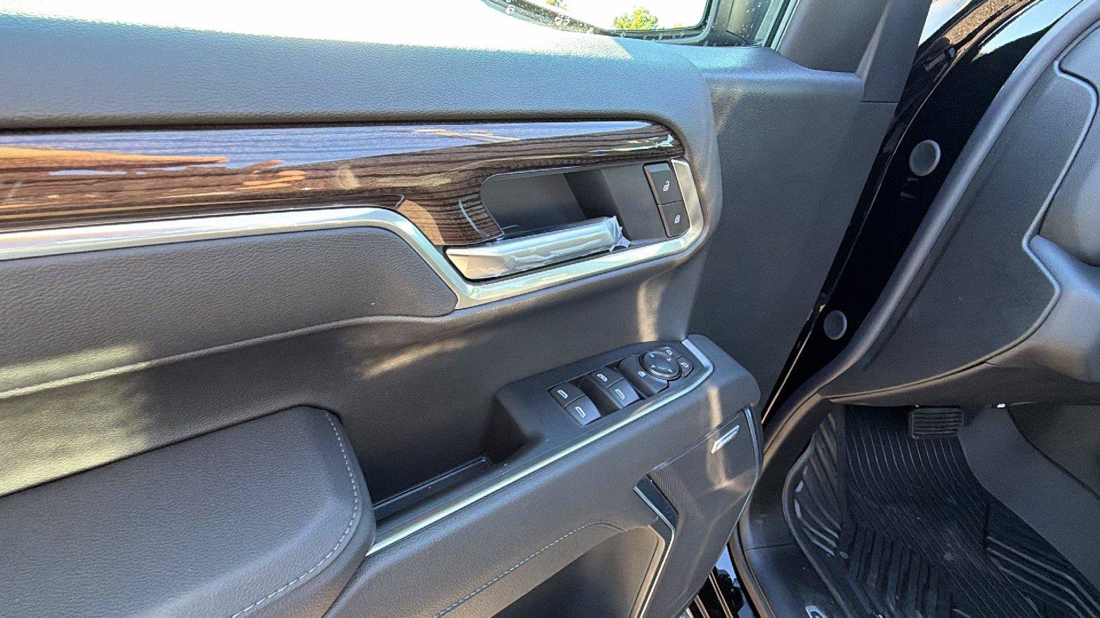 New 2026 Chevrolet Silverado 1500 RST AWD/4WD image 15