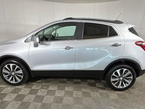 Used 2022 Buick Encore Preferred w/ Safety Package AWD/4WD image 5