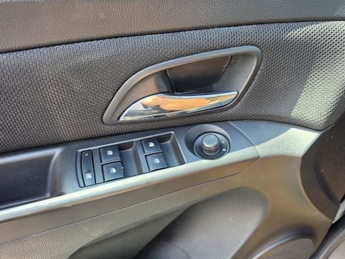 Used 2014 Chevrolet Cruze LT FWD image 17