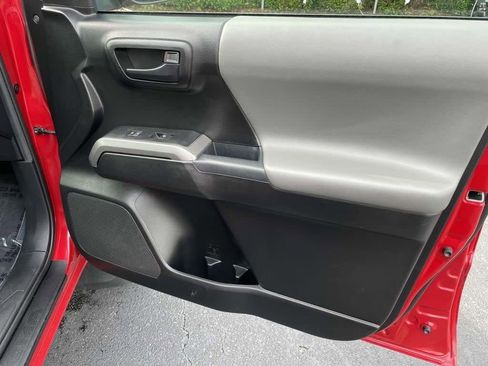 Used 2021 Toyota Tacoma SR5 image 45