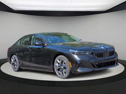 New 2027 BMW 550e xDrive w/ Executive Package AWD/4WD image 2