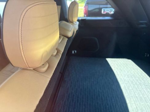 Used 2025 Jeep Grand Cherokee Summit AWD/4WD image 31