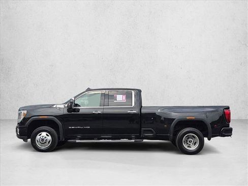 Used 2021 GMC Sierra 3500 Denali w/ Denali Ultimate Package AWD/4WD image 8