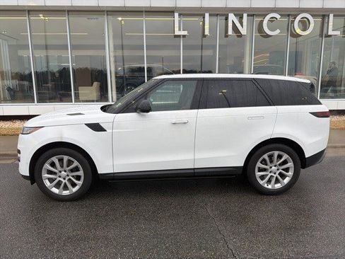 Used 2024 Land Rover Range Rover Sport SE image 5