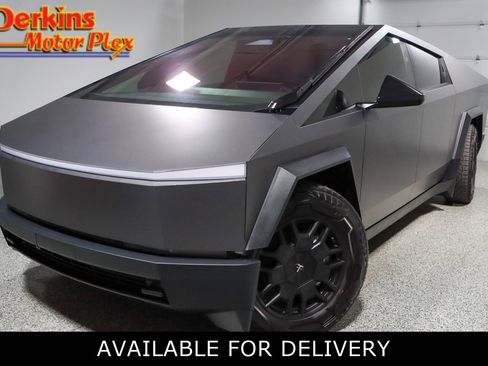 Used 2024 Tesla Cybertruck AWD Crew Cab image 1
