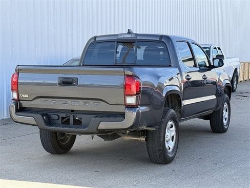 Used 2021 Toyota Tacoma SR w/ SR Convenience Package image 4