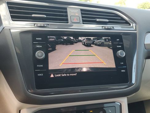 Certified 2023 Volkswagen Tiguan SE R-Line FWD image 26