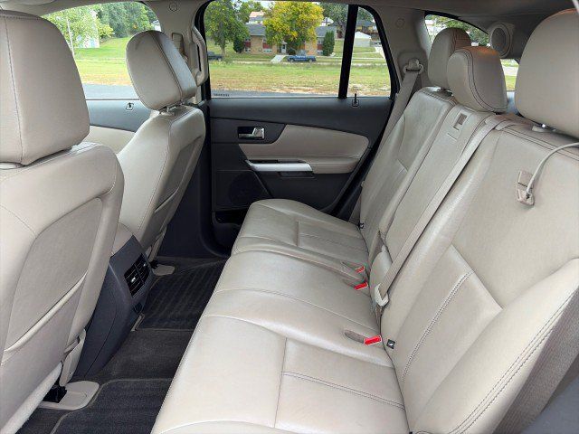 Used 2013 Ford Edge Limited AWD/4WD image 23