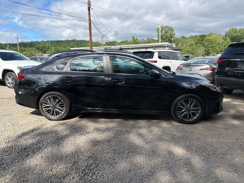 Used 2023 Kia Forte GT-Line w/ GT-Line Premium Package FWD image 6