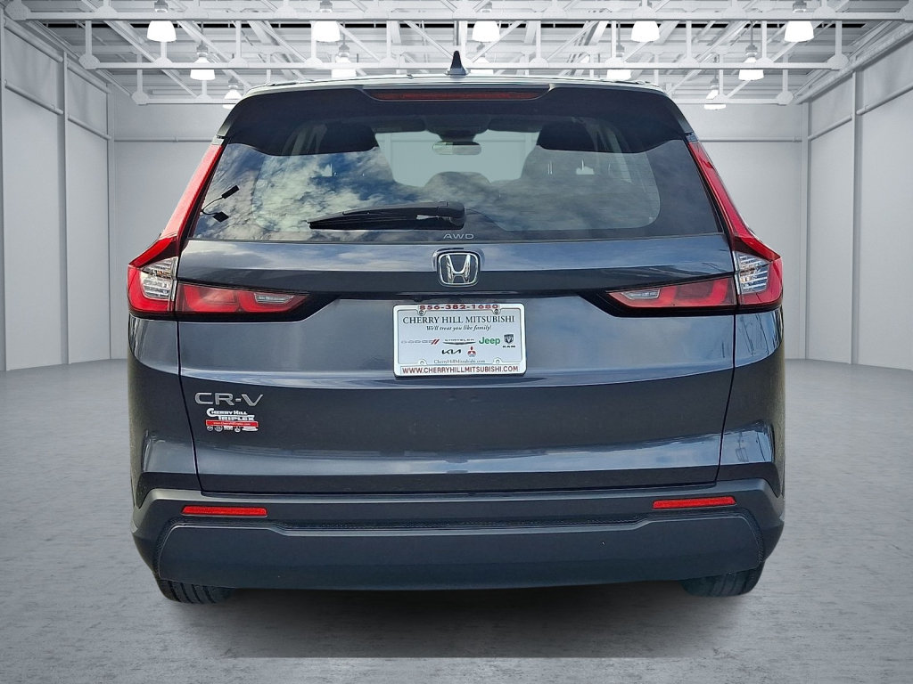 Used 2024 Honda CR-V LX image 4