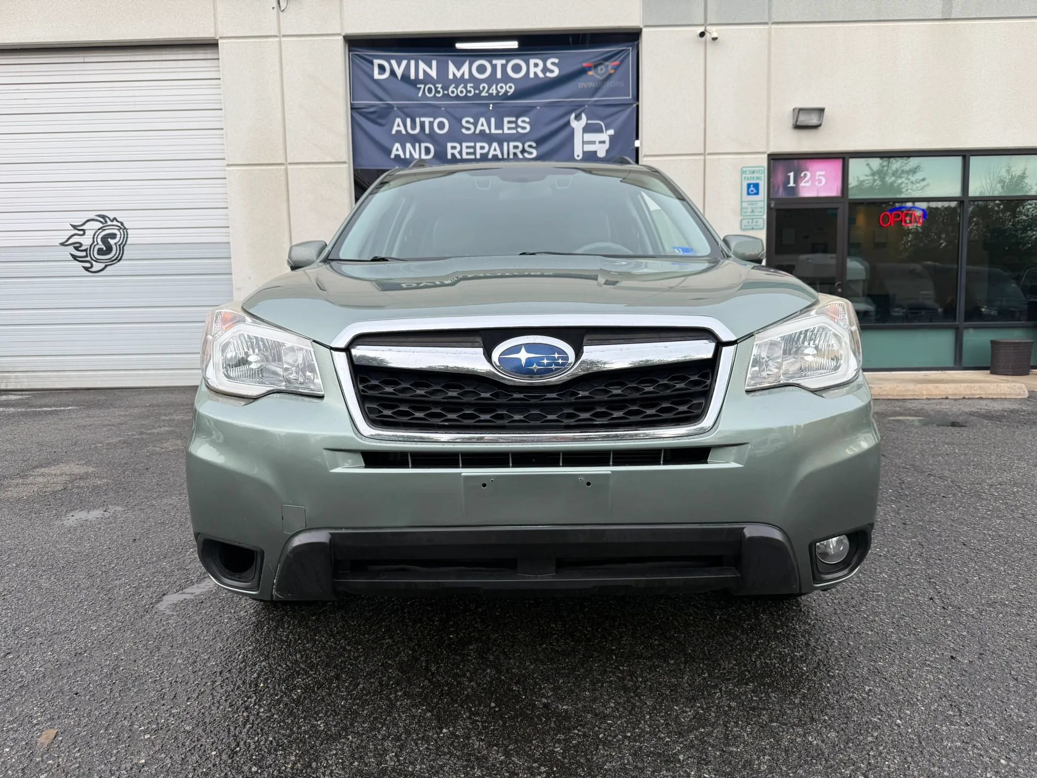Used 2015 Subaru Forester 2.5i Touring w/ Eyesight & Navigation System AWD/4WD image 6