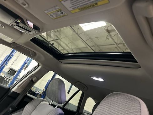 Certified 2025 Subaru Outback Premium image 24