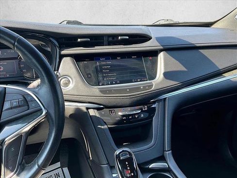 Used 2021 Cadillac XT5 Premium Luxury w/ LPO, Floor Liner Package AWD/4WD image 8