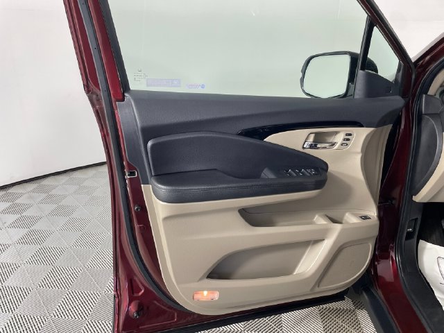 Used 2022 Honda Pilot Elite image 18