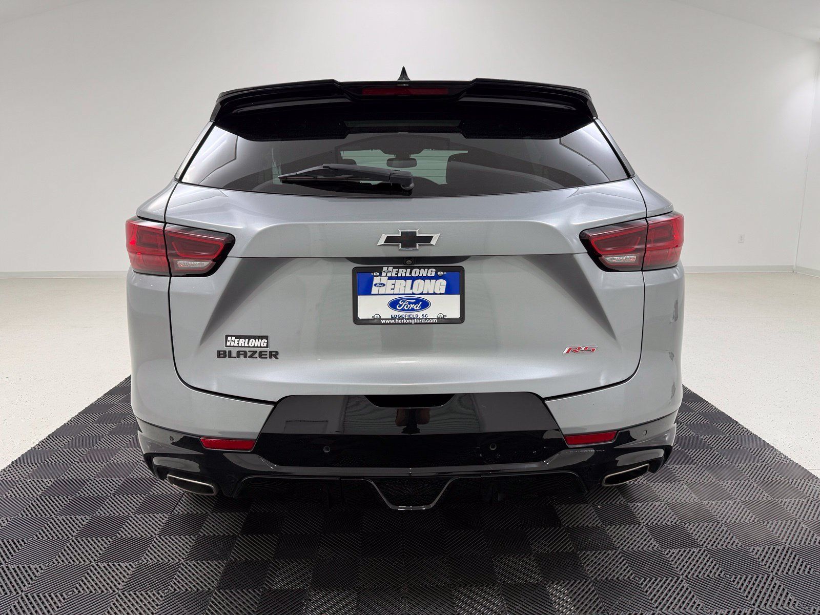 Used 2024 Chevrolet Blazer RS w/ Enhanced Convenience Package FWD image 6