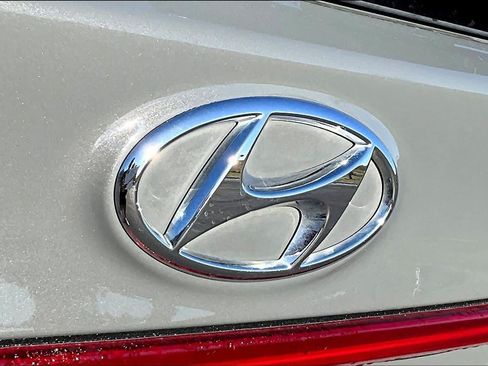 Used 2021 Hyundai Santa Fe SEL FWD image 30