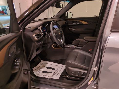 Used 2022 Chevrolet TrailBlazer ACTIV w/ Sun and Liftgate Package image 17