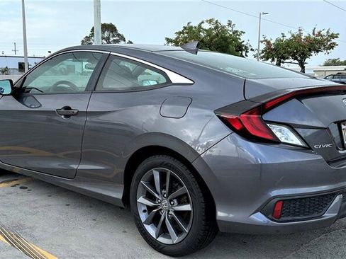 Used 2019 Honda Civic EX image 3