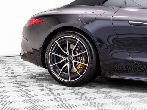 Used 2022 Mercedes-Benz SL 55 AMG 4MATIC image 42