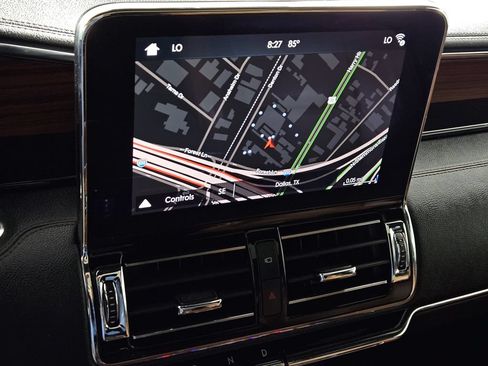 Used 2019 Lincoln Navigator Reserve w/ Cargo Package AWD/4WD image 13