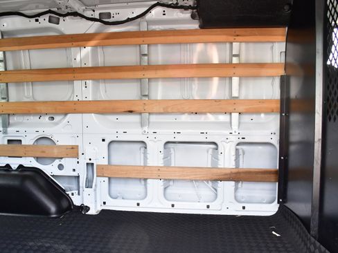 Used 2024 Ford Transit 350 XLT image 20