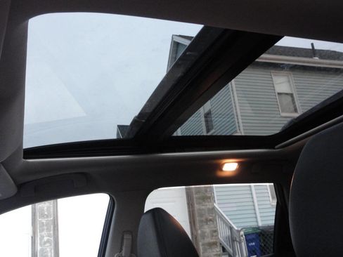 Used 2015 Nissan Rogue SL w/ SL Premium Package image 11