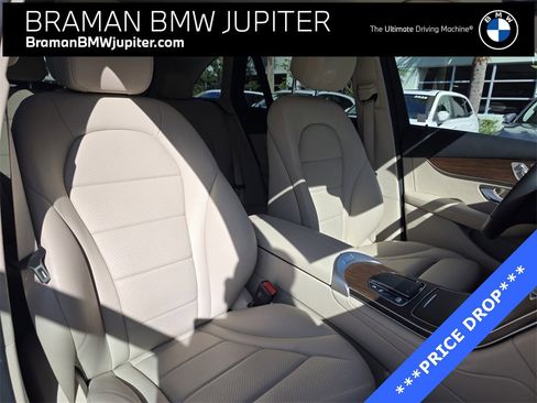 Used 2022 Mercedes-Benz GLC 300 4MATIC image 30