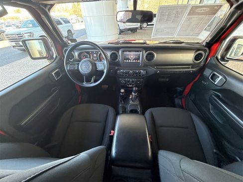 Used 2018 Jeep Wrangler Unlimited Sport S image 20