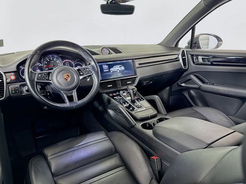 Used 2020 Porsche Cayenne AWD/4WD image 27