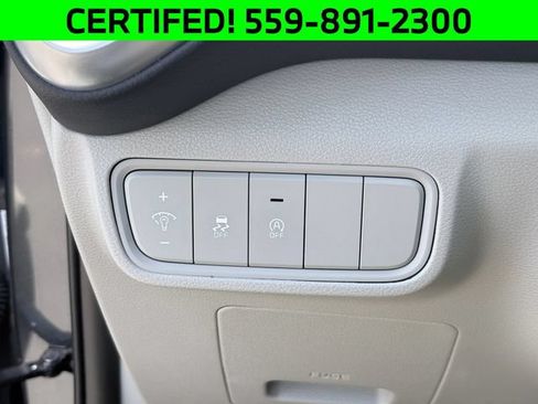 Certified 2025 Kia Soul LX w/ LX Technology Package FWD image 22