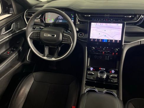 Used 2022 Jeep Grand Cherokee Trailhawk w/ Advanced Protech Group II image 15