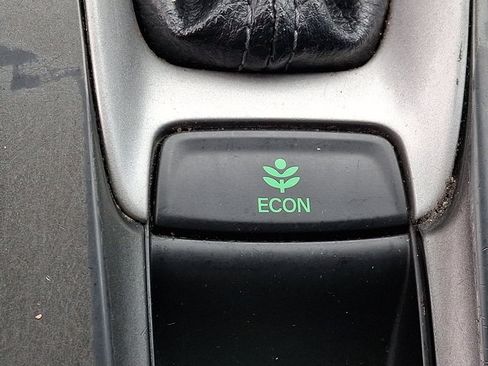 Used 2018 Honda Accord LX image 23