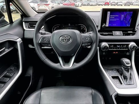 Used 2024 Toyota RAV4 XLE Premium FWD image 6