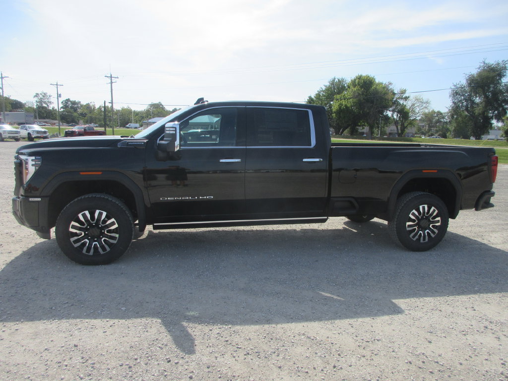 New 2026 GMC Sierra 3500 Denali Ultimate AWD/4WD image 10