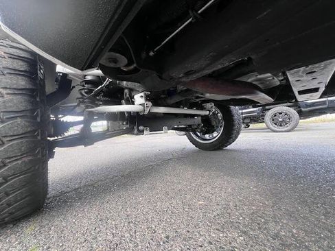 Used 2017 GMC Yukon SLE w/ SLE Value Package image 28