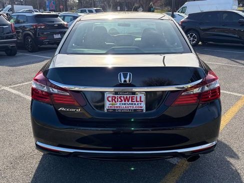 Used 2017 Honda Accord LX image 6