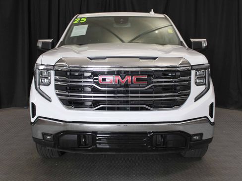 Used 2025 GMC Sierra 1500 SLT AWD/4WD image 2