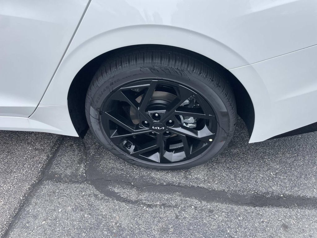 New 2026 Kia K5 GT-Line w/ GT-Line Premium Package FWD image 5