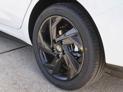 New 2026 Hyundai Elantra SEL Sport Premium FWD image 7
