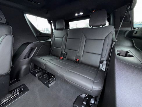 Used 2022 Chevrolet Tahoe LT w/ Luxury Package image 26