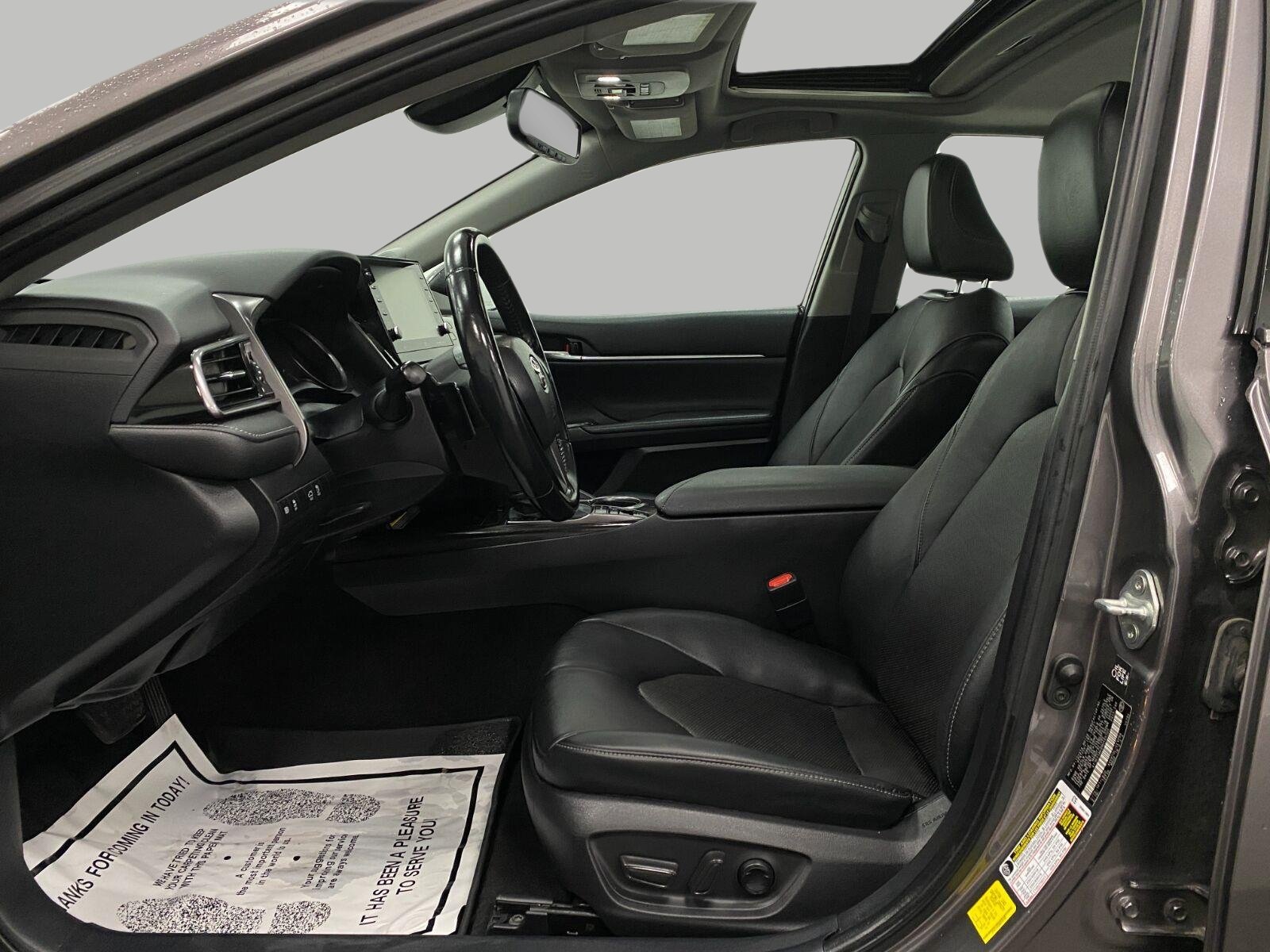 Used 2021 Toyota Camry XSE w/ Navigation Upgrade Package FWD image 31