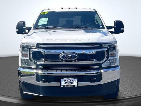 Used 2021 Ford F250 XLT AWD/4WD image 3