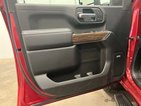 Certified 2022 Chevrolet Silverado 2500 High Country w/ Technology Package image 10