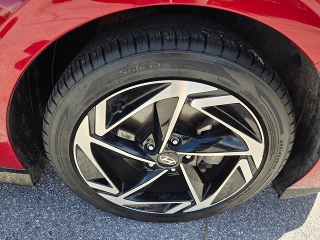 Used 2024 Hyundai Sonata SEL w/ Convenience Package FWD image 9