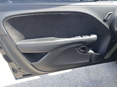 Used 2021 Dodge Challenger SRT Hellcat w/ Plus Package image 10