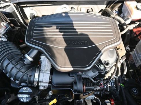 Used 2019 GMC Acadia SLE w/ Driver Alert Package I AWD/4WD image 17