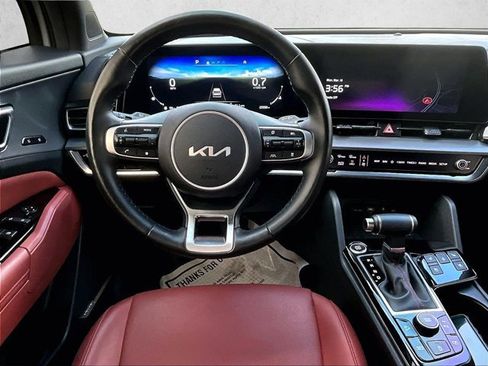 Used 2023 Kia Sportage SX image 7